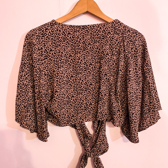 CROP TIE TOP - Cheetah Print - Small - American Eagle - Picture 3 of 5